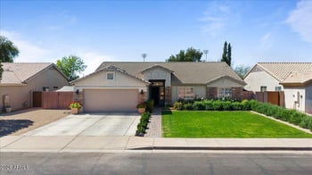 532 Falcon Dr, Gilbert, AZ 85234
