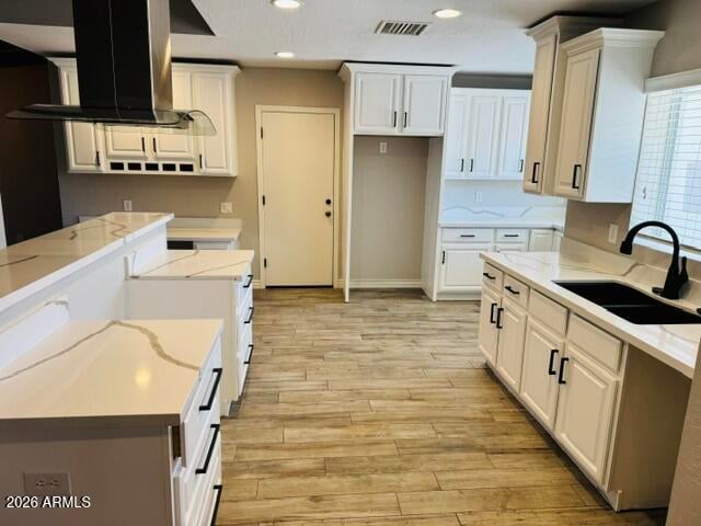 5320 E Thomas Rd, Phoenix, AZ 85018