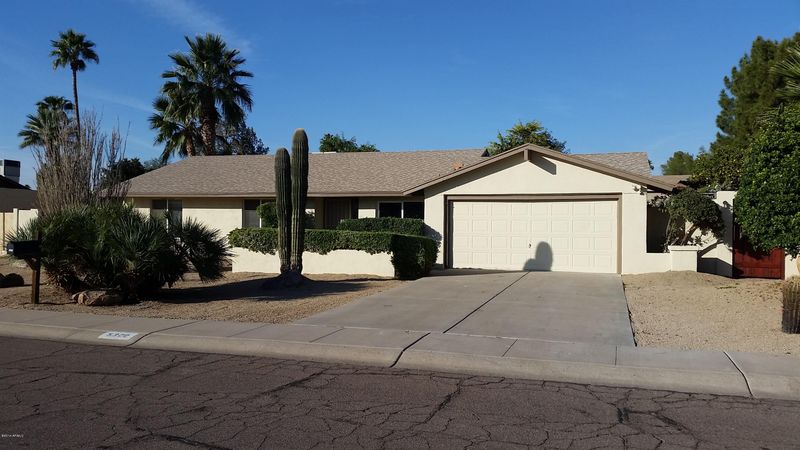 5320 E Winchcomb Dr, Scottsdale, AZ 85254