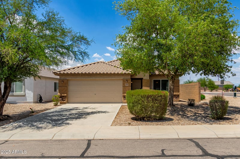 5320 Silverbell Rd, San Tan Valley, AZ 85143