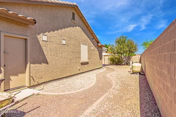 5320 Winston Dr, Laveen, AZ 85339