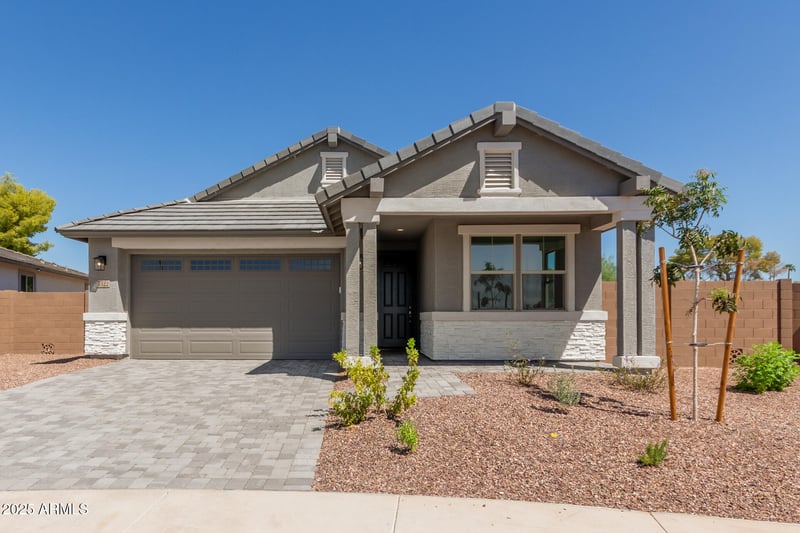 5322 Las Palmaritas Dr, Glendale, AZ 85302