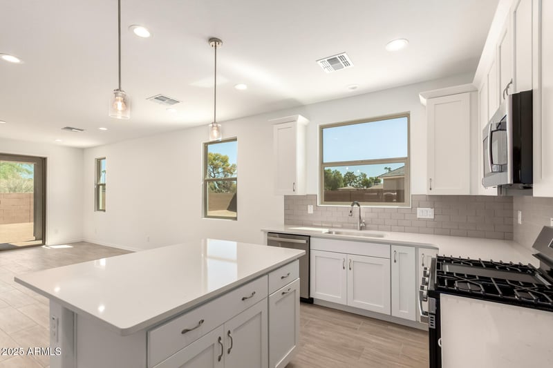 5322 Las Palmaritas Dr, Glendale, AZ 85302