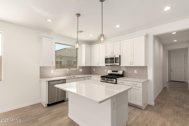 5322 Las Palmaritas Dr, Glendale, AZ 85302
