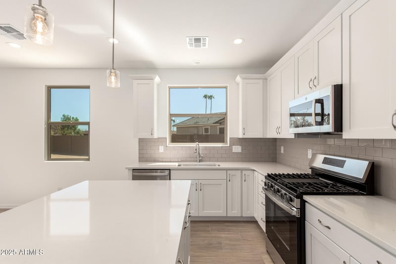 5322 Las Palmaritas Dr, Glendale, AZ 85302