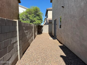 5322 Odeum Ln, Phoenix, AZ 85043