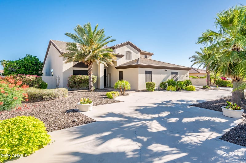 5322 W Whispering Wind Dr, Glendale, AZ 85310