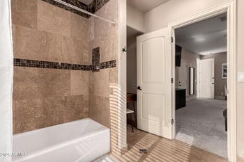 5322 Whispering Wind Dr, Glendale, AZ 85310