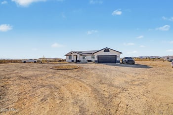 5323 373rd Ave, Tonopah, AZ 85354