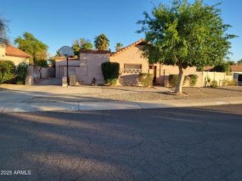 5323 North Ln, Glendale, AZ 85302