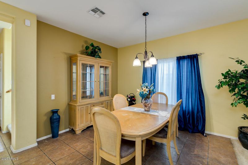 5323 W Apollo Rd, Laveen, AZ 85339