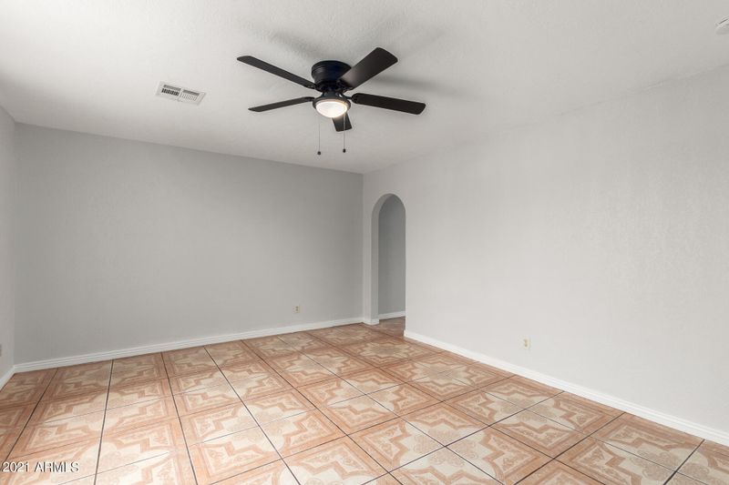5323 W Roanoke Ave, Phoenix, AZ 85035