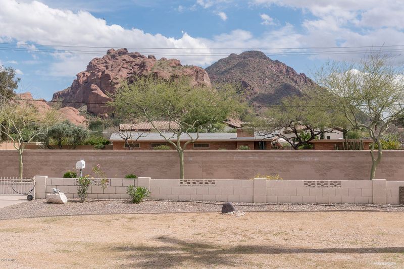 5324 N 44th St, Phoenix, AZ 85018