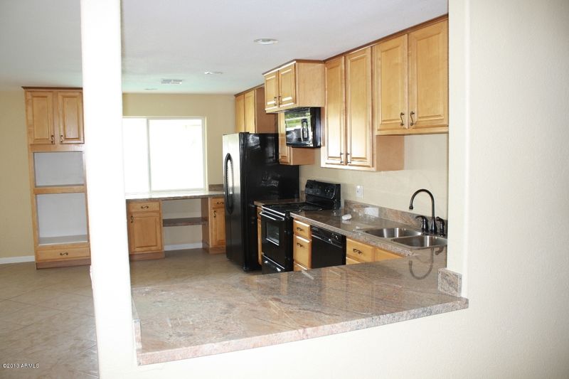 5324 W Hatcher Rd, Glendale, AZ 85302