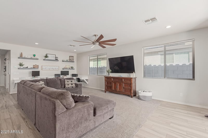5325 188th Ave, Litchfield Park, AZ 85340