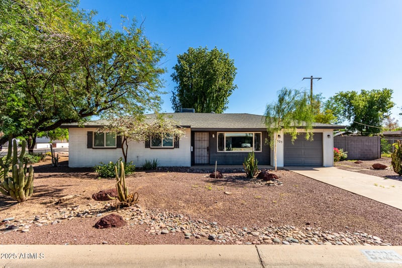 5325 19th Dr, Phoenix, AZ 85015