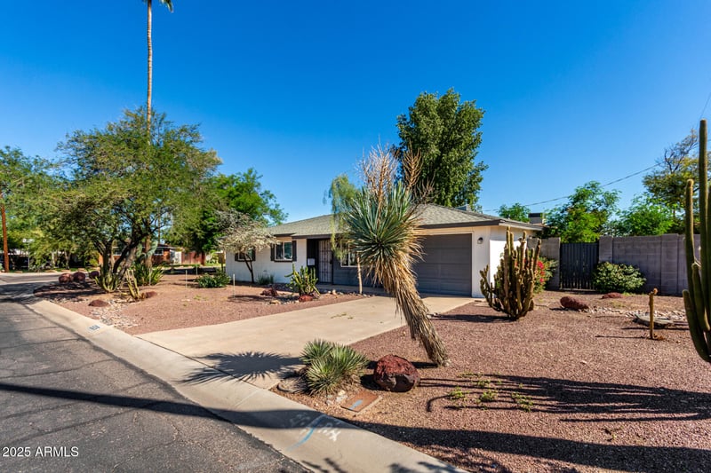 5325 19th Dr, Phoenix, AZ 85015