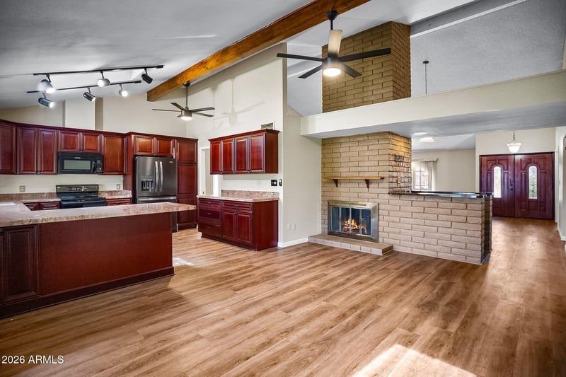 5325 Kings Ave, Glendale, AZ 85306