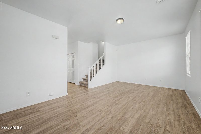 5326 W Warner St, Phoenix, AZ 85043