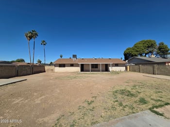 5327 40th Ln, Phoenix, AZ 85019