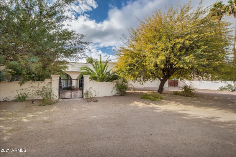 5327 E Orchid Ln, Paradise Valley, AZ 85253