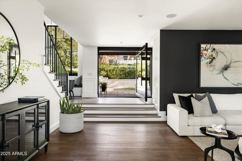 5328 46th St, Phoenix, AZ 85018