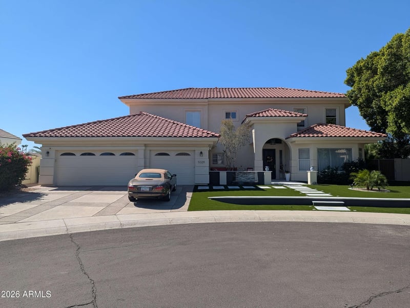 5329 Rose Garden Ln, Glendale, AZ 85308