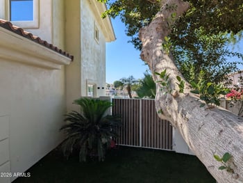 5329 Rose Garden Ln, Glendale, AZ 85308