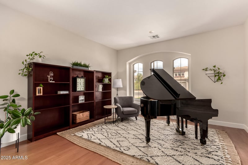 533 Joseph Way, Gilbert, AZ 85295