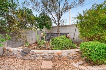 533 N Joshua Tree Ln, Gilbert, AZ 85234