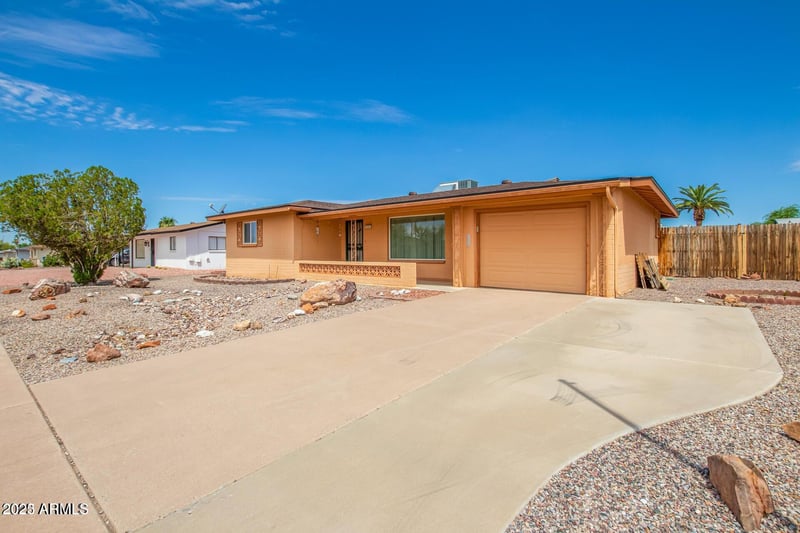 5330 Dallas St, Mesa, AZ 85205