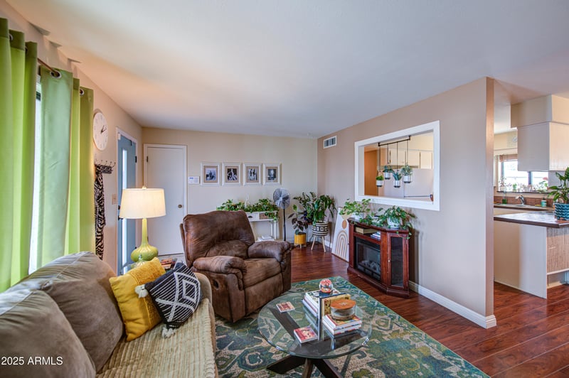 5331 Dodge St, Mesa, AZ 85205