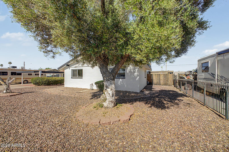 5331 N 61st Ave, Glendale, AZ 85301