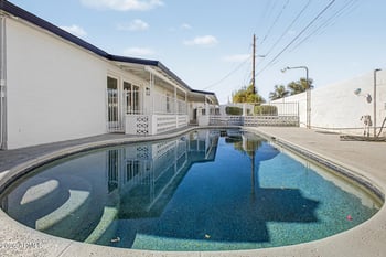 5331 N 61st Ave, Glendale, AZ 85301