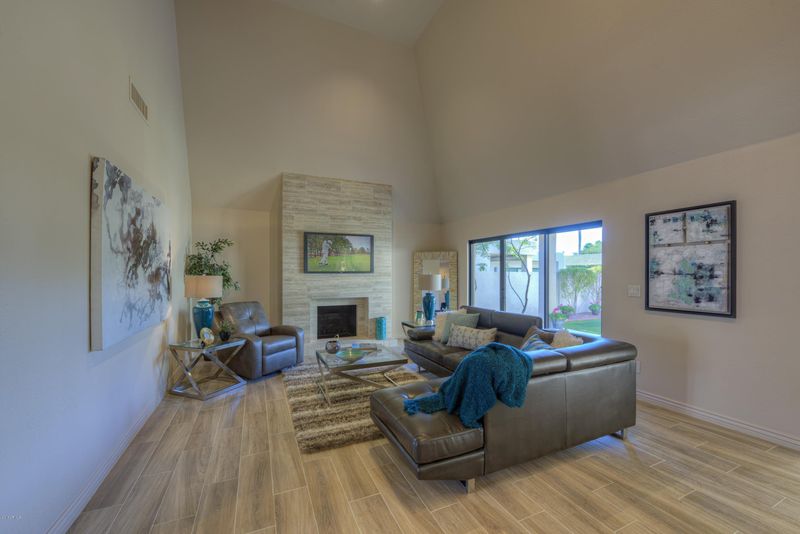 5332 N 25th St, Phoenix, AZ 85016