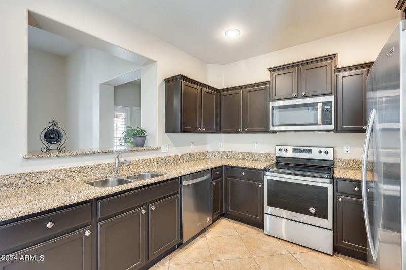 5332 W Molly Ln, Phoenix, AZ 85083