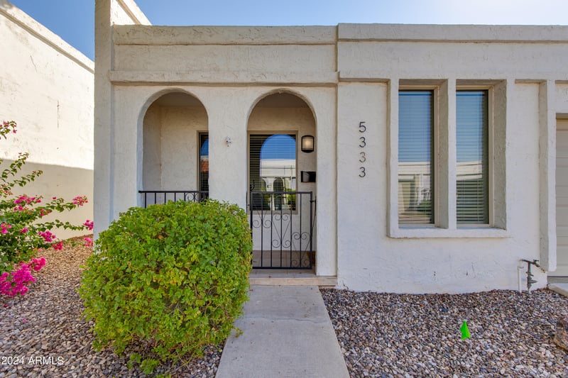 5333 Las Casitas Pl, Phoenix, AZ 85016
