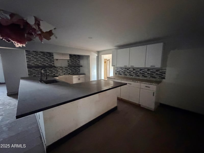 5333 Thomas Rd, Phoenix, AZ 85031