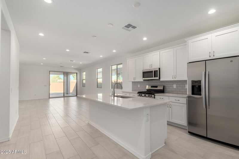 5334 Las Palmaritas Dr, Glendale, AZ 85302