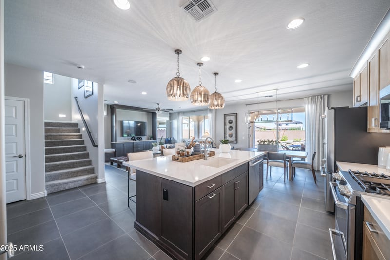 5335 177th Ln, Litchfield Park, AZ 85340
