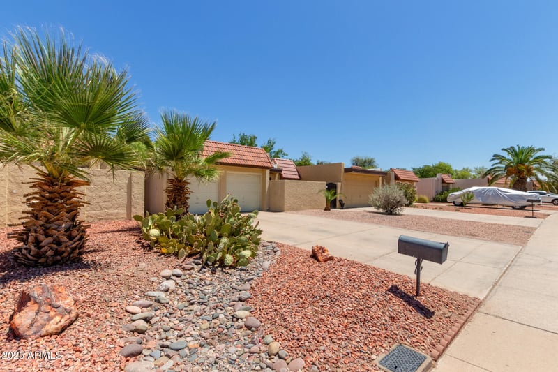 5335 Mitchell Dr, Tempe, AZ 85283