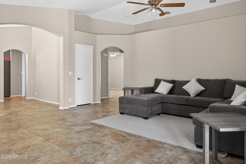 5336 Campo Bello Dr, Glendale, AZ 85308