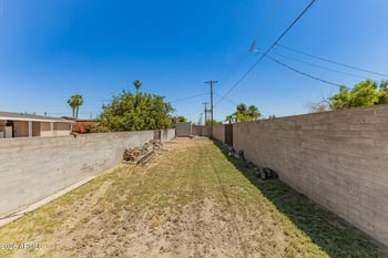 5337 Thomas Rd, Phoenix, AZ 85031