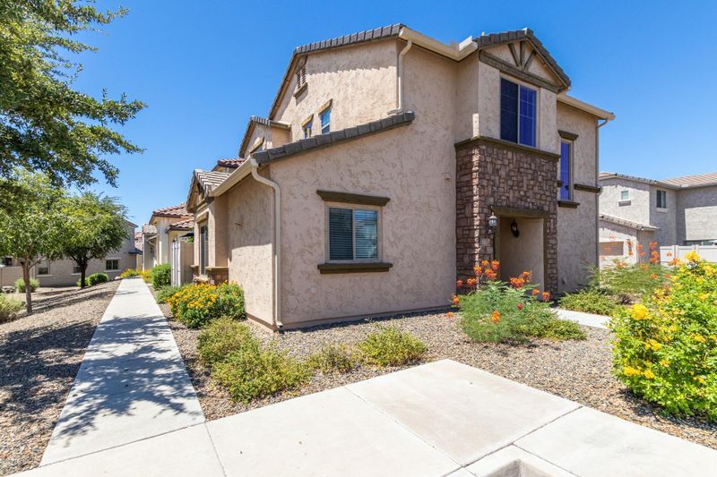 5337 W Molly Ln, Phoenix, AZ 85083