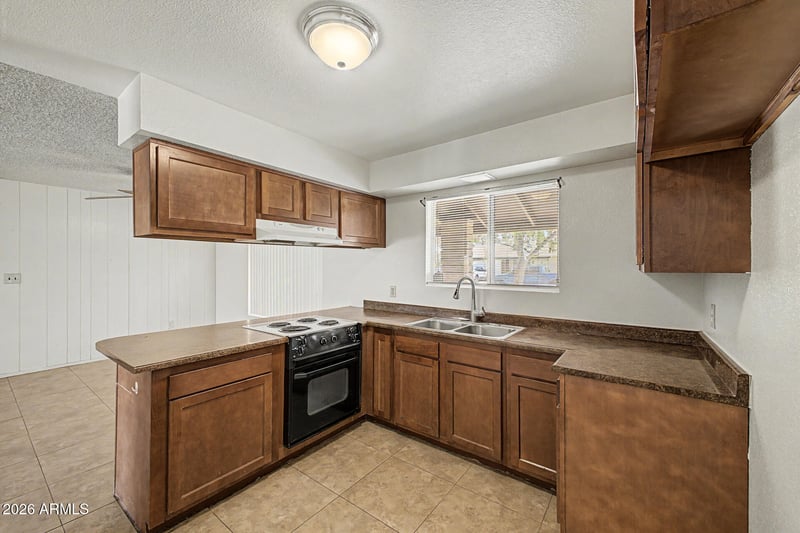 5338 El Camino Dr, Tempe, AZ 85283