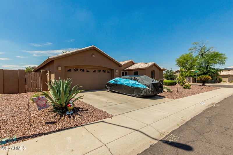5339 Kaler Cir, Glendale, AZ 85301