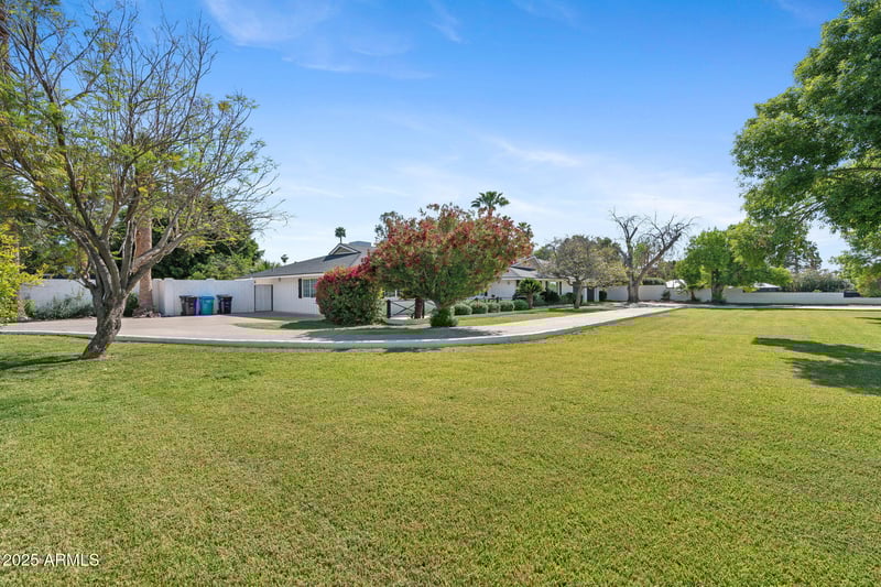 5339 Osborn Rd, Phoenix, AZ 85018