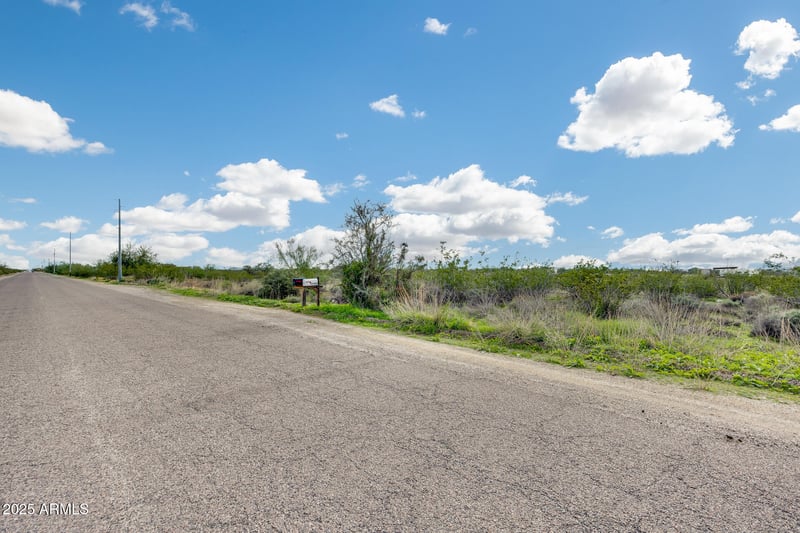 533xx Barnes Rd #5, Maricopa, AZ 85139