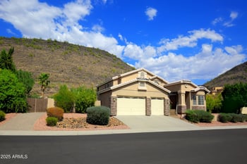 5340 Melinda Ln, Glendale, AZ 85308