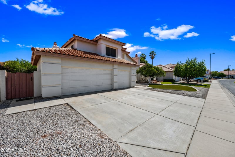 5341 Bloomfield Rd, Glendale, AZ 85304